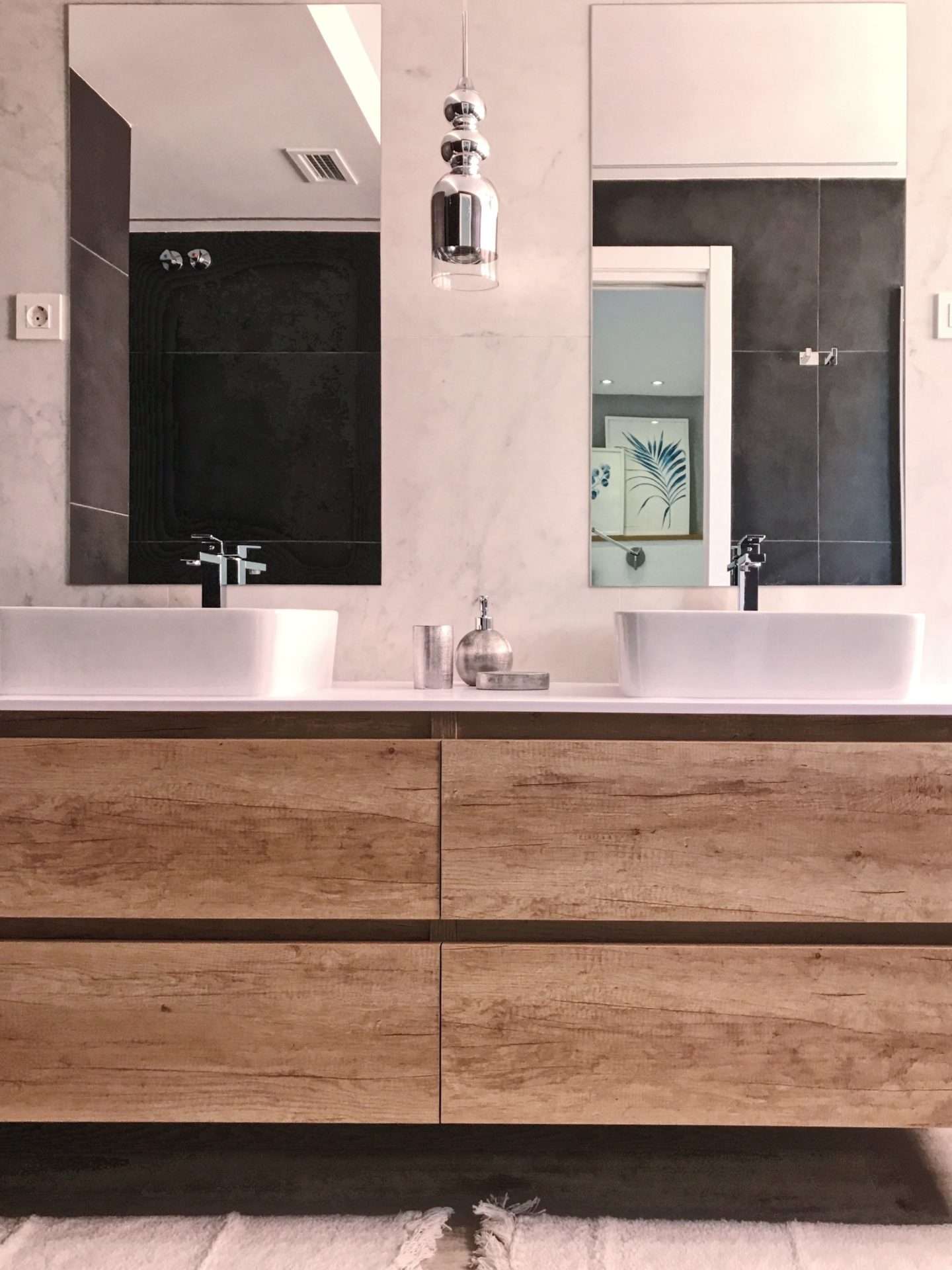 baño dos lavabos